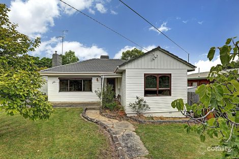 Property photo of 17 Heather Grove Ringwood VIC 3134