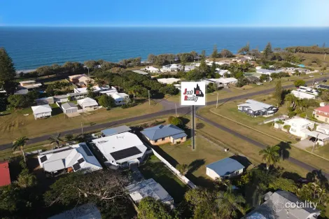 Property photo of 38 Bathurst Street Elliott Heads QLD 4670