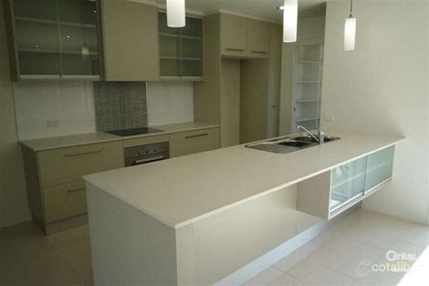 Property photo of 5 Higgins Court Ashfield QLD 4670