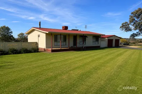 Property photo of 98 Belmore Road Burrangong NSW 2594