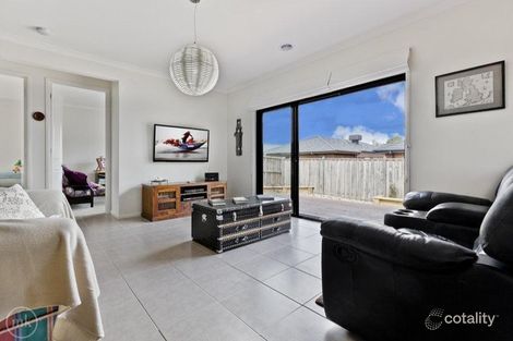 Property photo of 9 Mac Knight Wynd Doreen VIC 3754