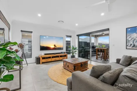 Property photo of 6 Frankel Road Beaudesert QLD 4285