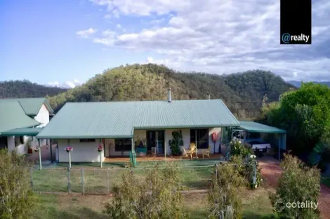 Property photo of 509 Millstream Parade Millstream QLD 4888