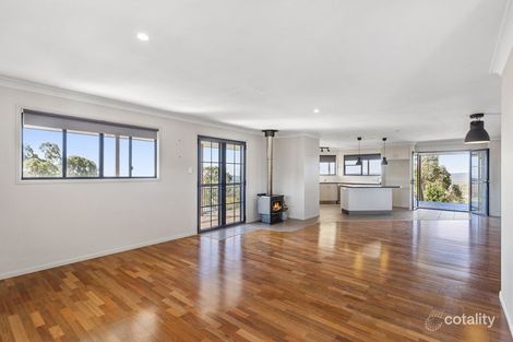 Property photo of 86 Forest Drive Hampton QLD 4352