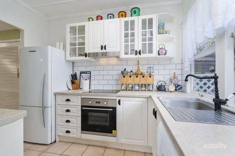 Property photo of 5 Elizabeth Street Beachmere QLD 4510