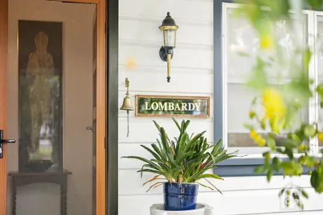 24 Bee Farm Rd, Springwood, NSW 2777