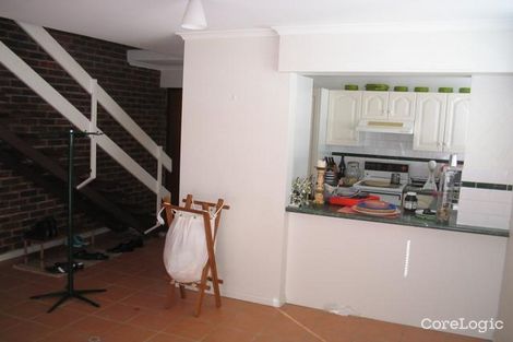 Property photo of 8/62 Bromley Street Kangaroo Point QLD 4169