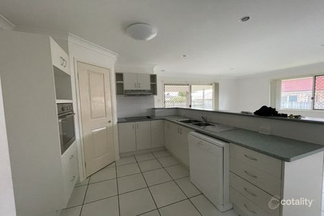 Property photo of 32 Fernbrook Drive Morayfield QLD 4506