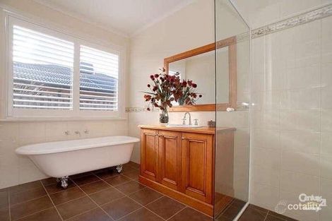 Property photo of 6 Mallett Grove Lyndhurst VIC 3975