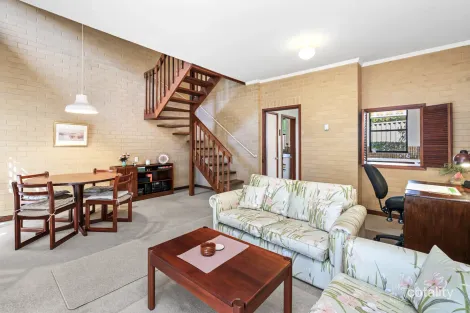 Property photo of 2/59 Dalkeith Road Nedlands WA 6009