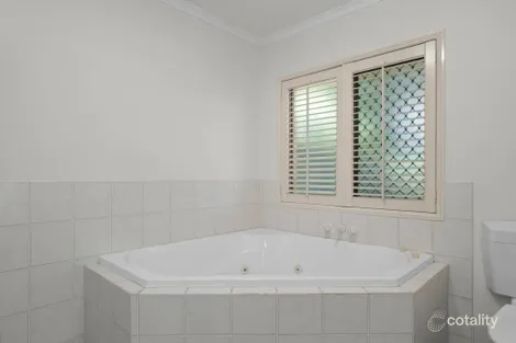 Property photo of 2 Clarendon Close Parkinson QLD 4115