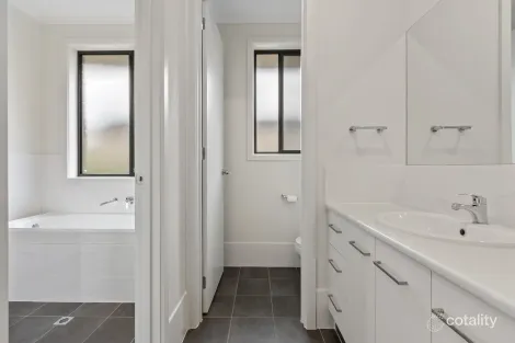 Property photo of 8 Karla Crescent Two Wells SA 5501