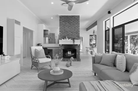 Property photo of 9 Lewisham Court Birkdale QLD 4159