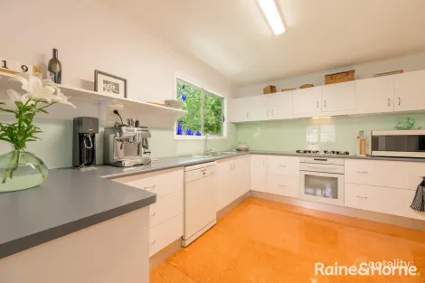 Property photo of 25 Mars Crescent Telina QLD 4680