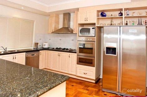 Property photo of 41 The Water Course Keysborough VIC 3173