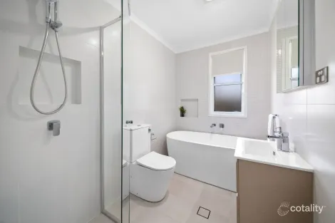 Property photo of 15 O'Neill Road Menai NSW 2234