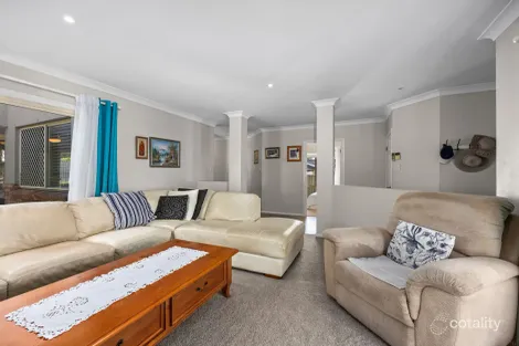 Property photo of 2 Sundown Drive Paradise Point QLD 4216