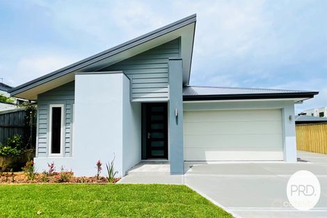 Property photo of 62 Trinity Point Drive Morisset Park NSW 2264