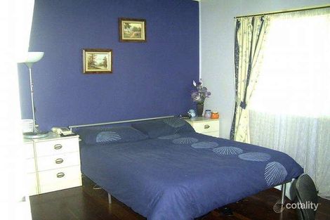 Property photo of 9 Lions Crescent Kippa-Ring QLD 4021