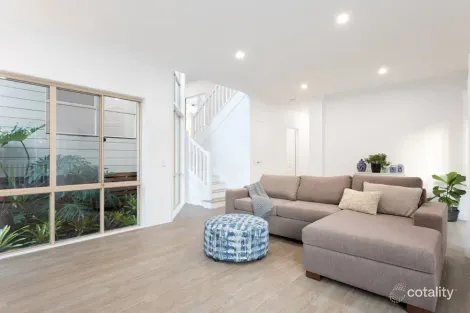 Property photo of 32 Mukurta Street Chapel Hill QLD 4069