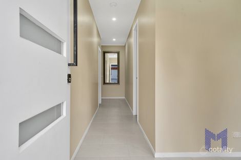 Property photo of 26 Gunther Way Wollert VIC 3750