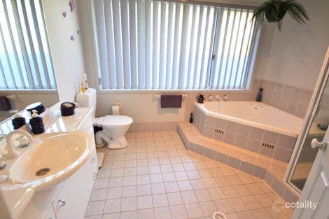 Property photo of 6 Teragalin Drive Chain Valley Bay NSW 2259