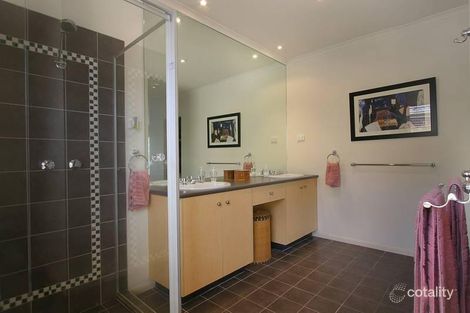 Property photo of 15 Retreat Circuit Beaconsfield VIC 3807