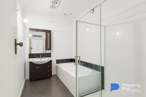 Property photo of 4 Michael Street Kennington VIC 3550