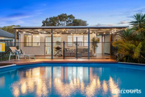 30 Tobruk Cres, Shortland, NSW 2307
