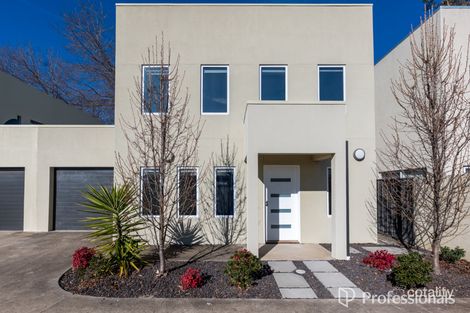 Property photo of 2/76 Charles Street Wodonga VIC 3690