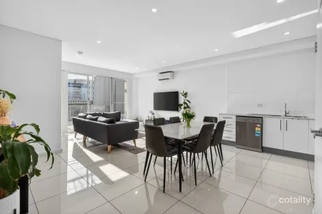 303/11 Junia Ave, Toongabbie, NSW 2146