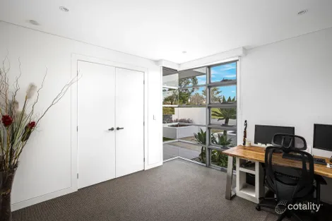 Property photo of 20 Ravenswood Rise Bella Vista NSW 2153