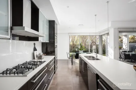 Property photo of 20 Ravenswood Rise Bella Vista NSW 2153