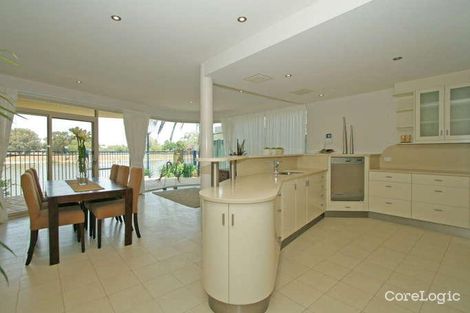 Property photo of 30 Frome Crescent Mawson Lakes SA 5095