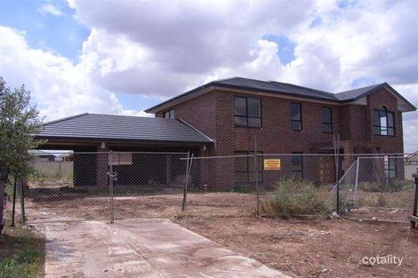 Property photo of 5 Macdonald Place Taylors Hill VIC 3037
