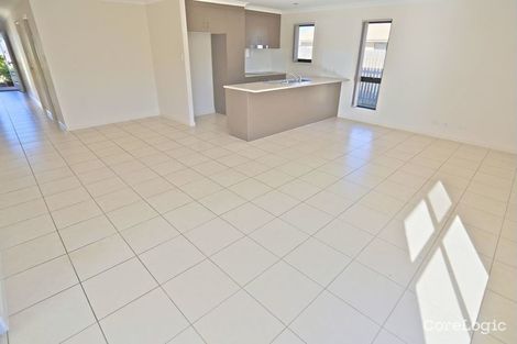 Property photo of 33 Outrigger Drive Mulambin QLD 4703