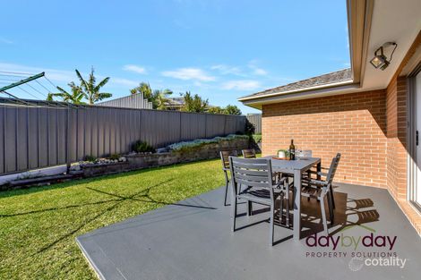 Property photo of 12 Outlook Boulevard Fletcher NSW 2287