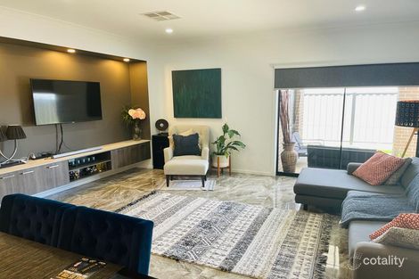 Property photo of 19 Goodison Grove Mount Cottrell VIC 3024