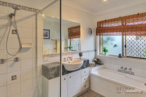Property photo of 15 Greenways Esplanade Parkinson QLD 4115