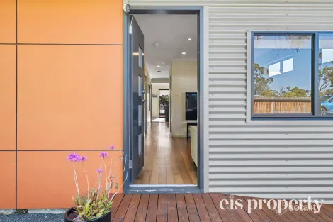 Property photo of 34 North Terrace Lauderdale TAS 7021