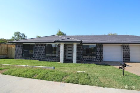 2/149 Peverell St, Hillcrest, QLD 4118