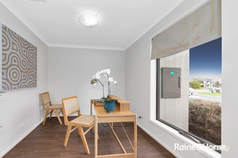 Property photo of 19 Selandra Boulevard Clyde North VIC 3978
