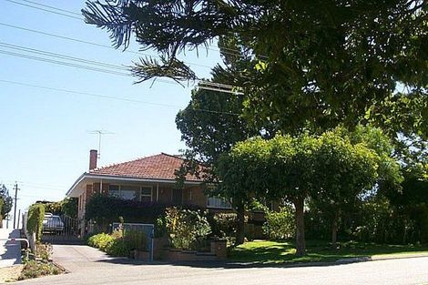 21 Balcombe St, Westminster, WA 6061