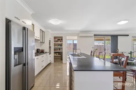 Property photo of 22 Currawong Street Deebing Heights QLD 4306