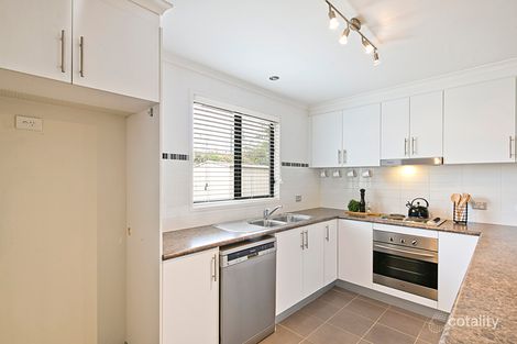 Property photo of 16 Bryan Hudson Street Macgregor ACT 2615
