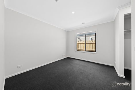 Property photo of 25 Eshal Crescent Wyndham Vale VIC 3024