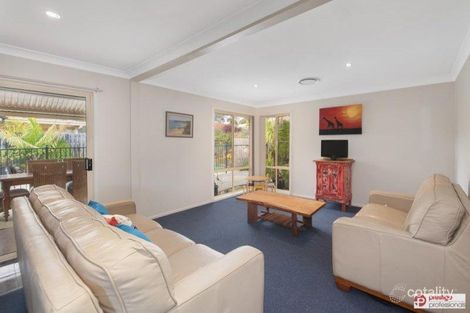 Property photo of 35 Lyndhurst Court Wattle Grove NSW 2173