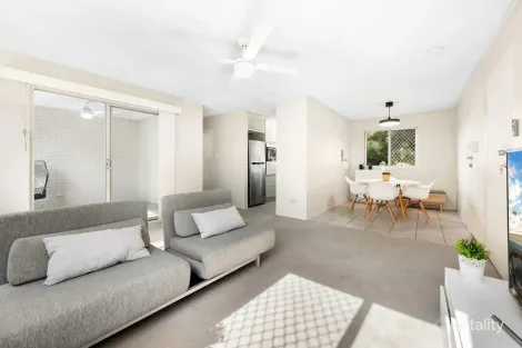 2/104 Windermere Rd, Hamilton, QLD 4007