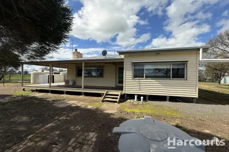 208 Quantong-Polkemmet Rd, Vectis, VIC 3401