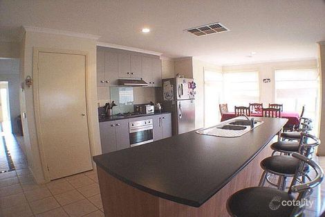 77 Langbourne Dr, Narre Warren South, VIC 3805